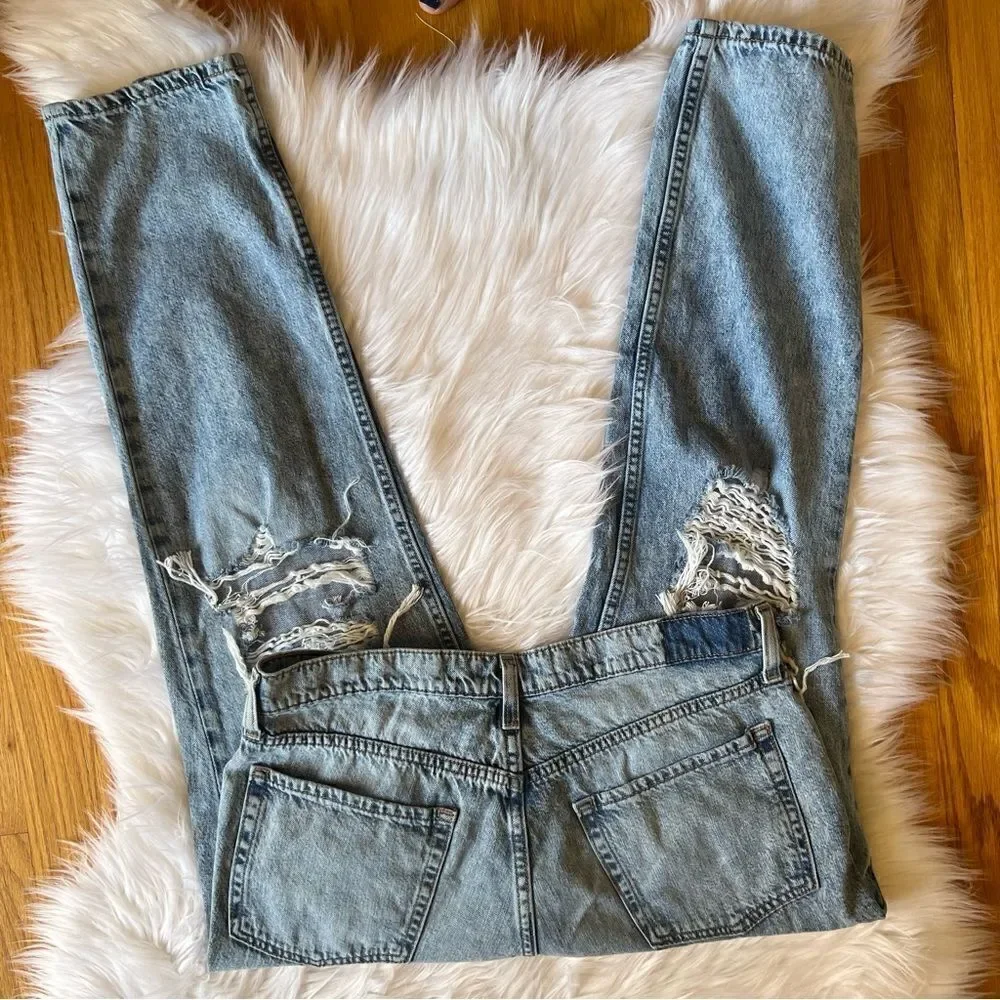 Women’s Aero Distressed High Rise  Mom Jeans Size 12